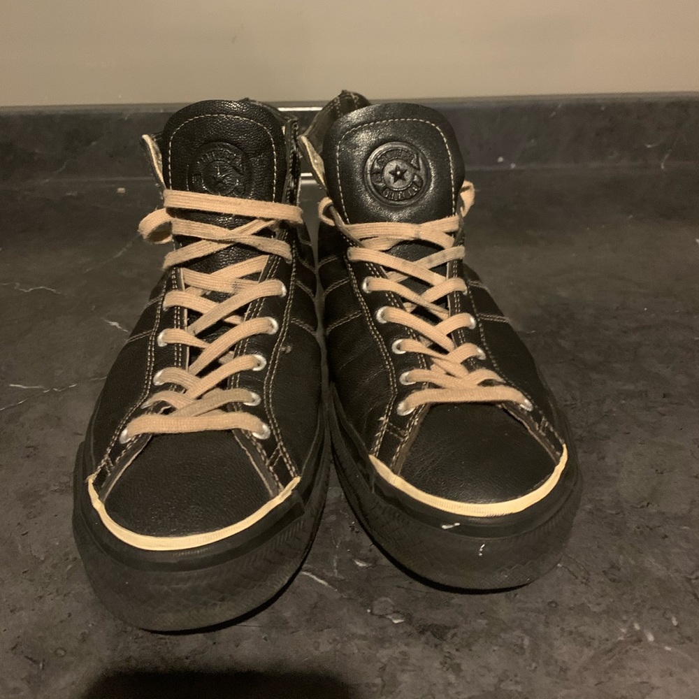Converse sneaker